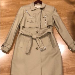 Khaki Cotton Trenchcoat with zipper detail